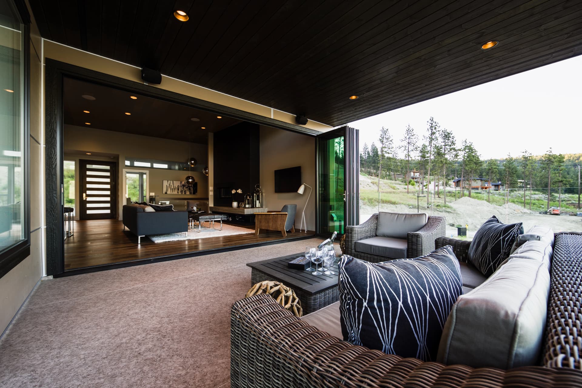 Outdoor Elegance - Patio Door Systems